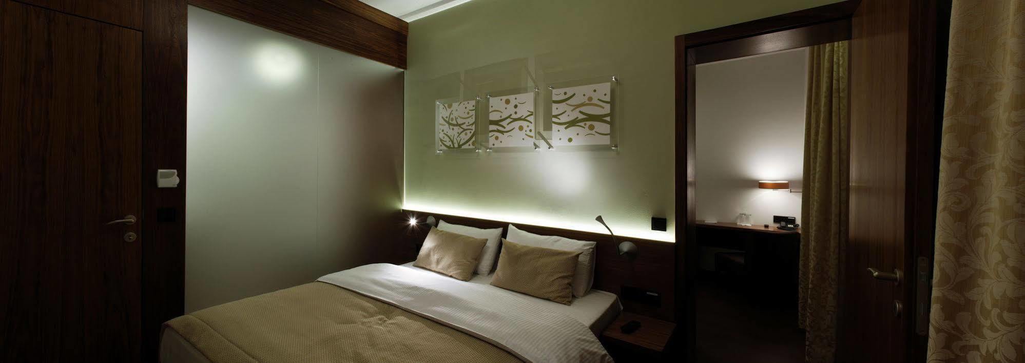 Hotel Carol Prague Room photo