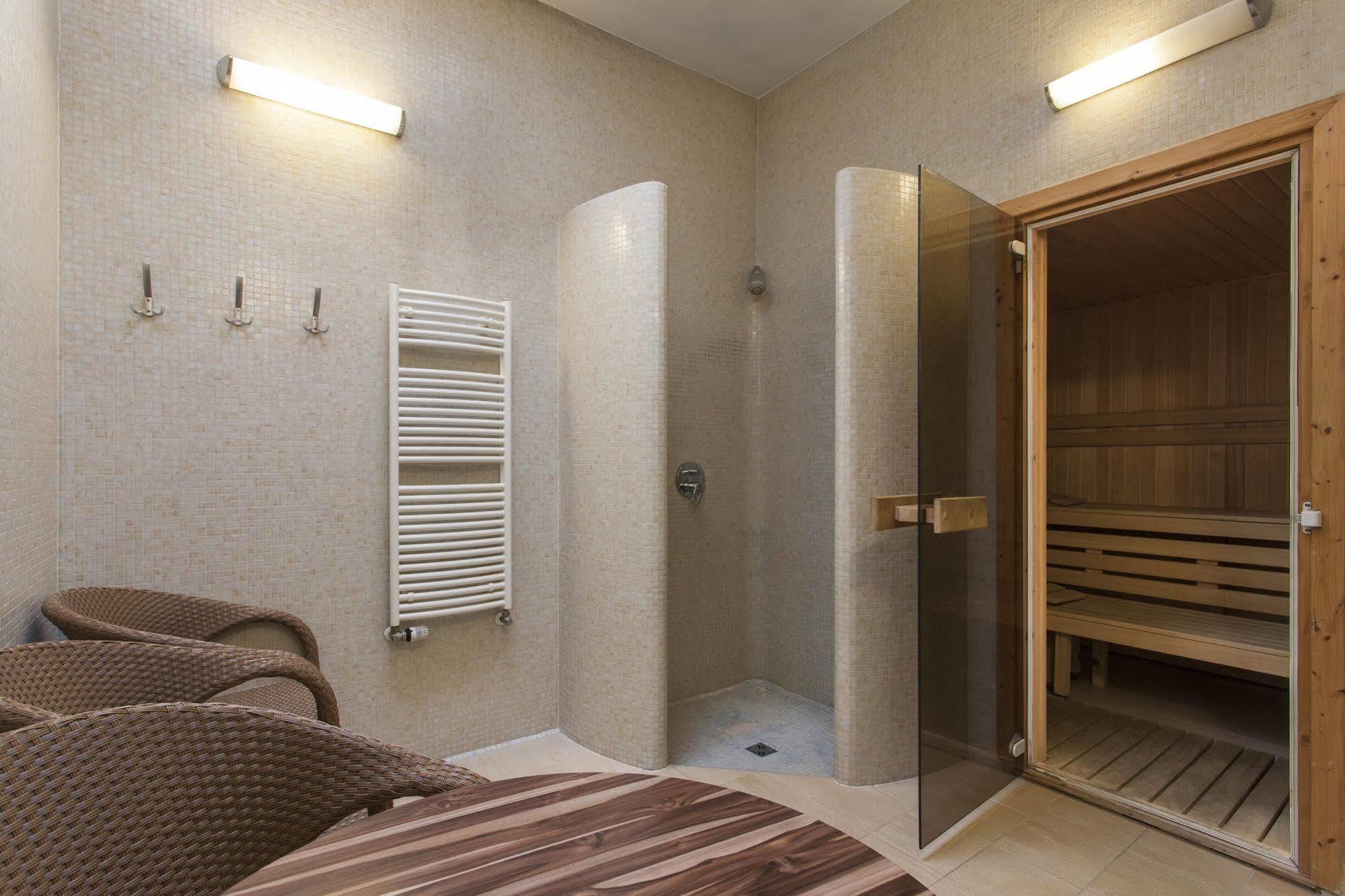 Hotel Carol Prague Exterior photo
